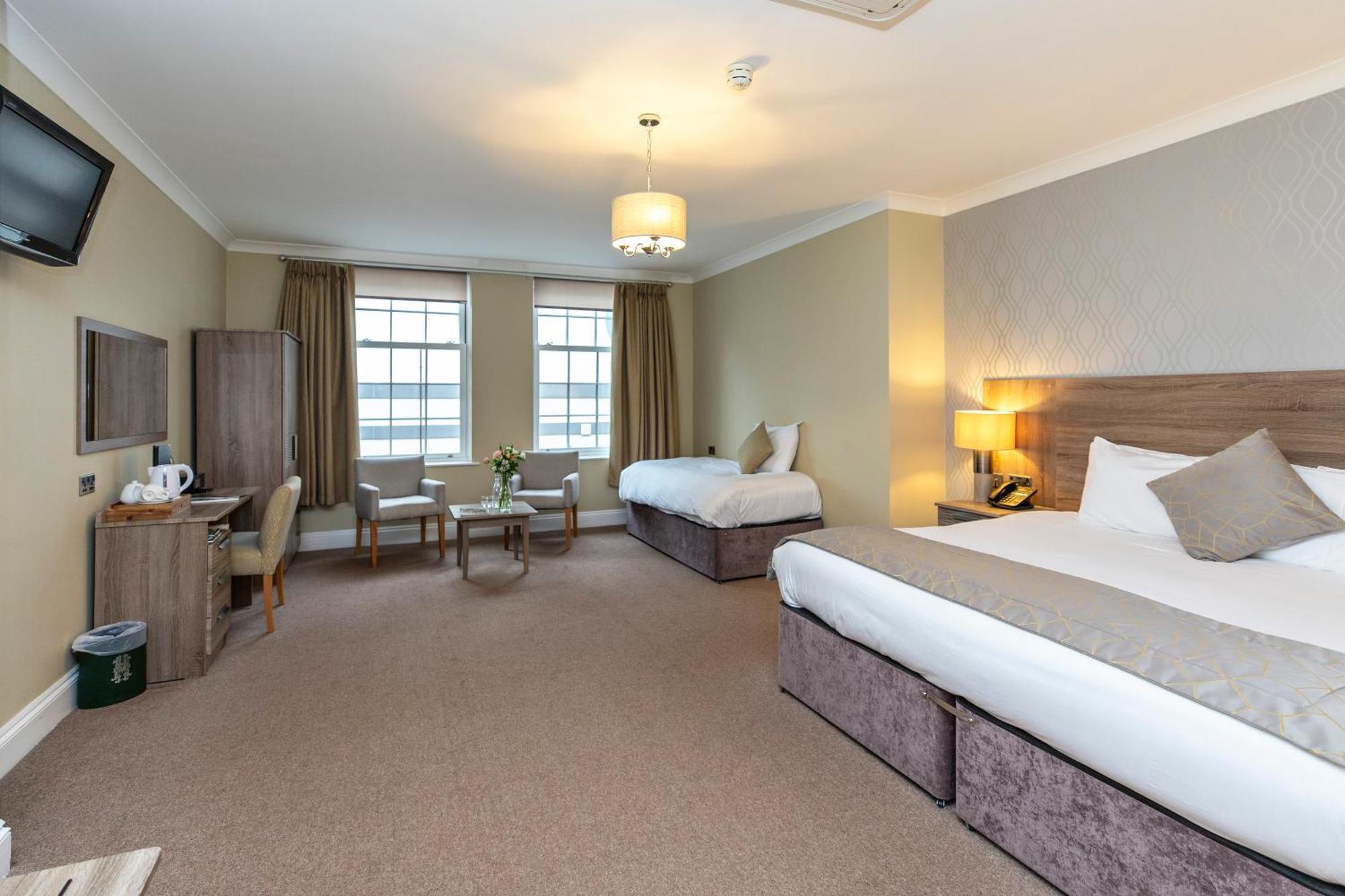 בורנמות' Hotel Miramar מראה חיצוני תמונה