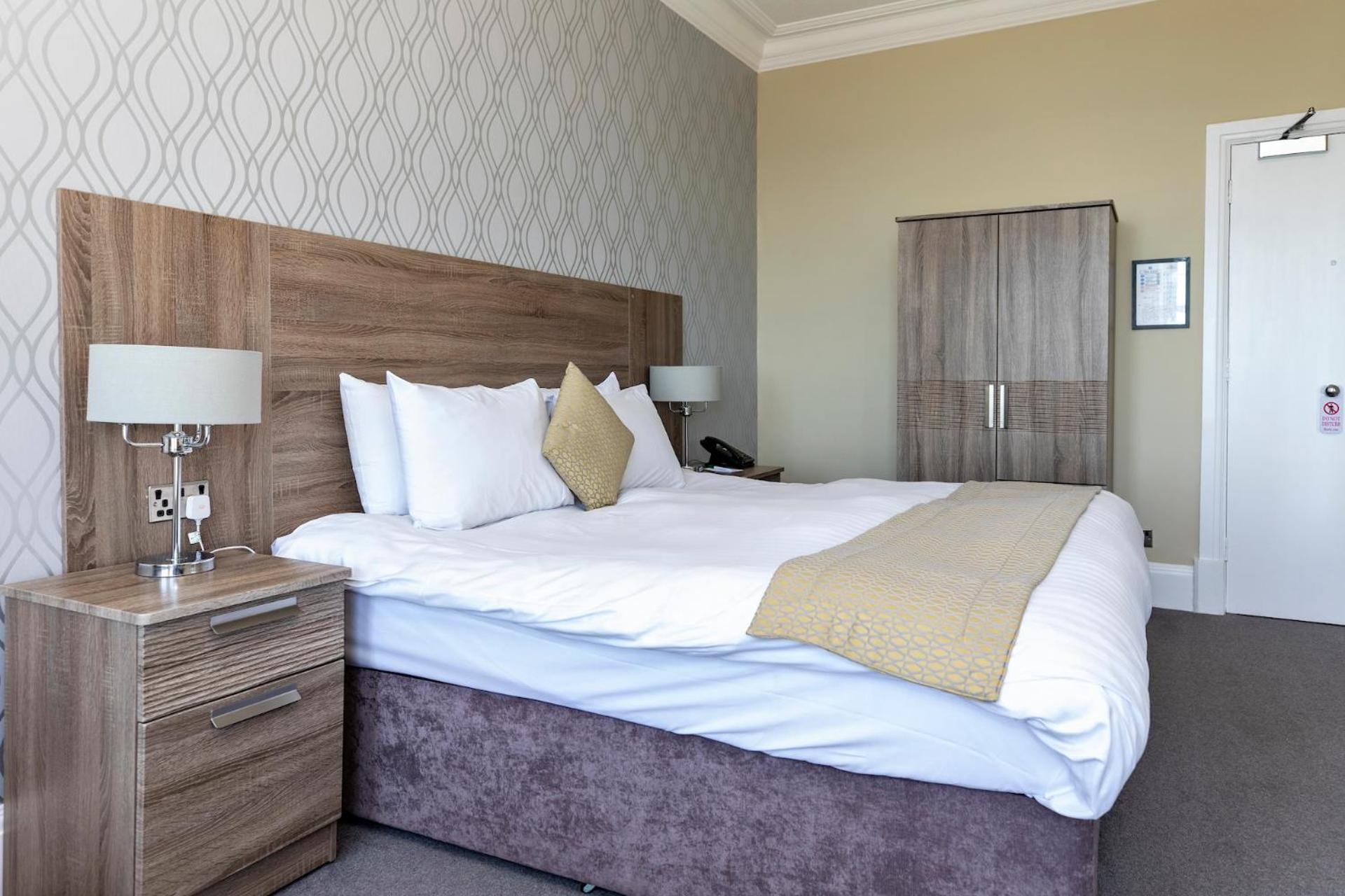 בורנמות' Hotel Miramar מראה חיצוני תמונה